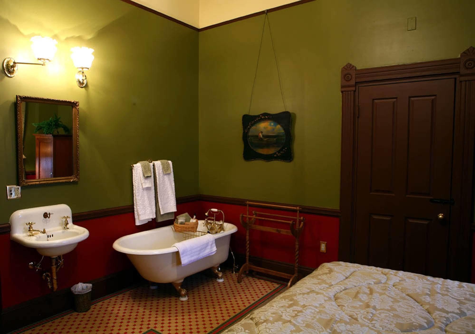 Martin & Mason Hotel Deadwood Extérieur photo